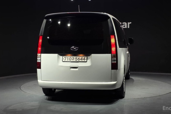 2022 Hyundai Staria с пробегом 45 388 км