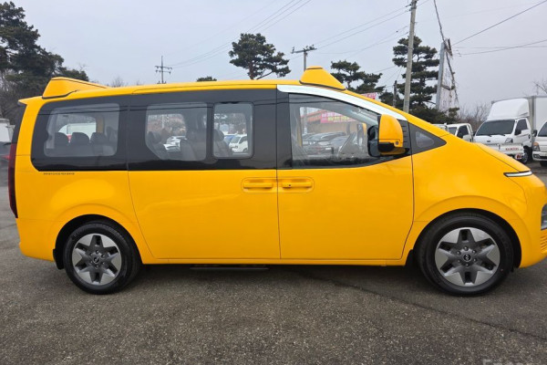 2022 Hyundai Staria с пробегом 85 288 км