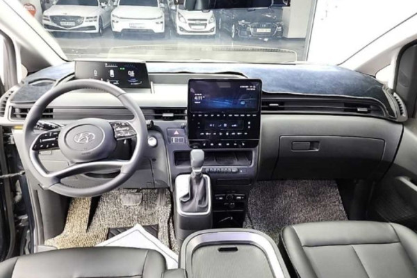 2022 Hyundai Staria с пробегом 50 200 км