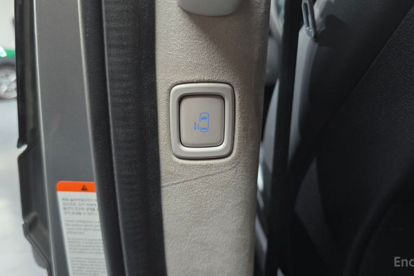 2022 Hyundai Staria с пробегом 90 448 км