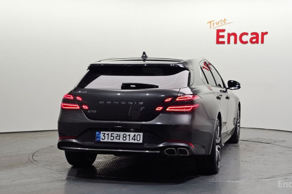 2022 Genesis G70 с пробегом 38 808 км