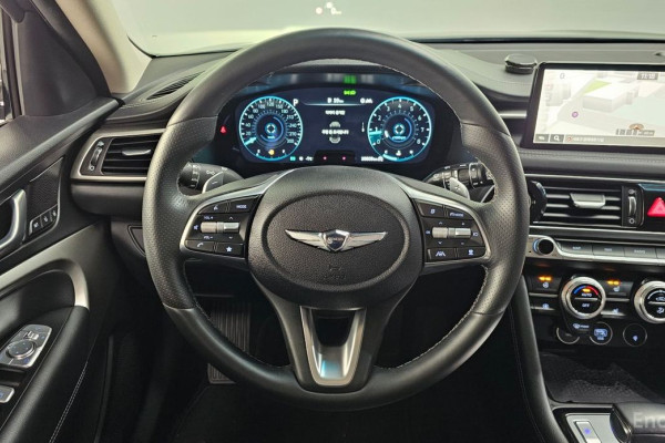 2022 Genesis G70 с пробегом 38 808 км