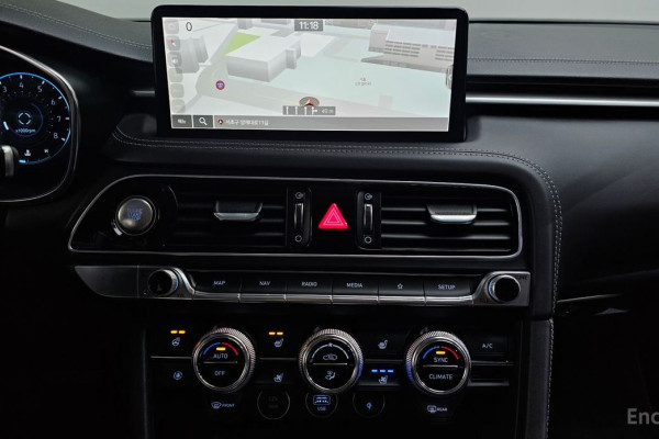 2022 Genesis G70 с пробегом 38 808 км