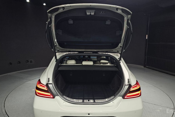 2023 Genesis G70 с пробегом 26 001 км