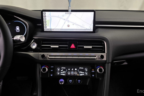 2025 Genesis G70 с пробегом 4 021 км