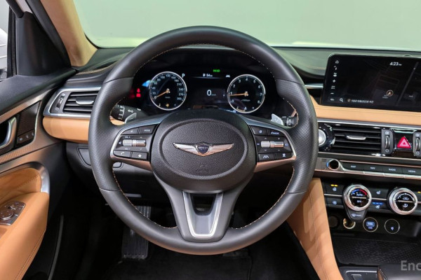 2022 Genesis G70 с пробегом 20 495 км