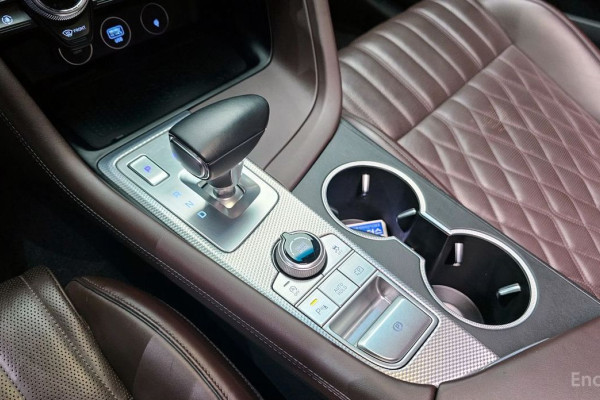 2022 Genesis G70 с пробегом 75 530 км