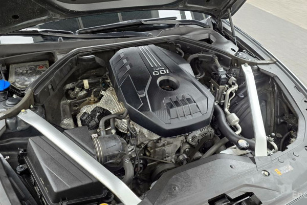 2022 Genesis G70 с пробегом 72 937 км