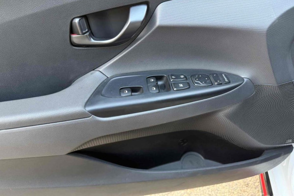 2021 Hyundai Veloster с пробегом 40 779 км