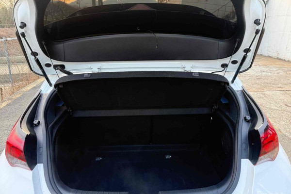 2021 Hyundai Veloster с пробегом 40 779 км