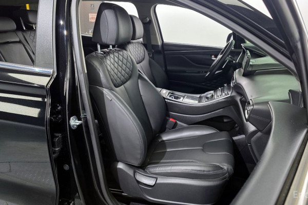 2022 Hyundai Santa Fe с пробегом 22 757 км