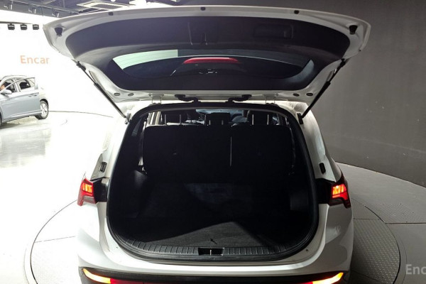 2021 Hyundai Santa Fe с пробегом 70 622 км