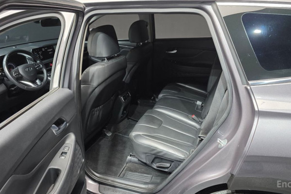 2021 Hyundai Santa Fe с пробегом 68 653 км