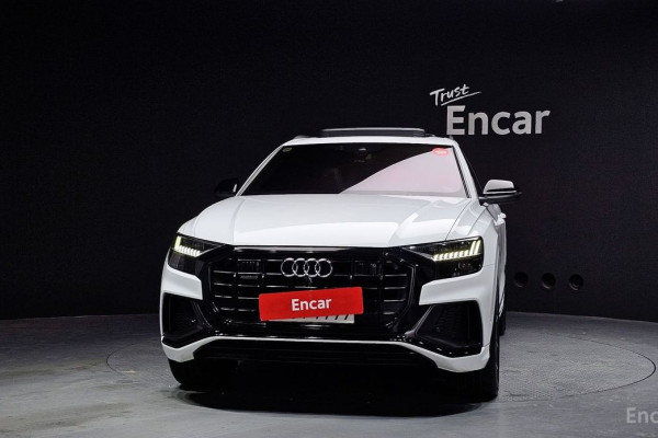 2023 Audi Q8 с пробегом 57 610 км