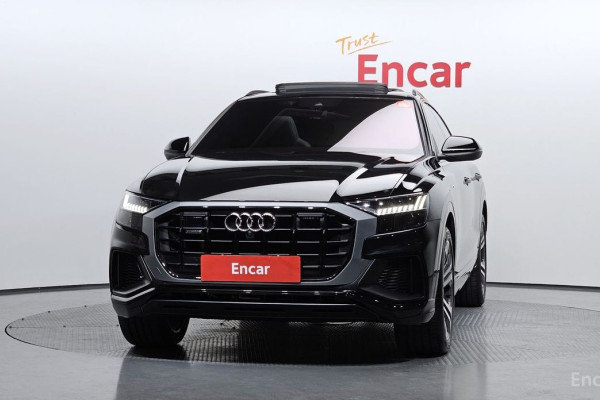 2022 Audi Q8 с пробегом 35 322 км