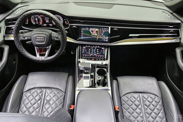 2023 Audi Q8 с пробегом 57 610 км