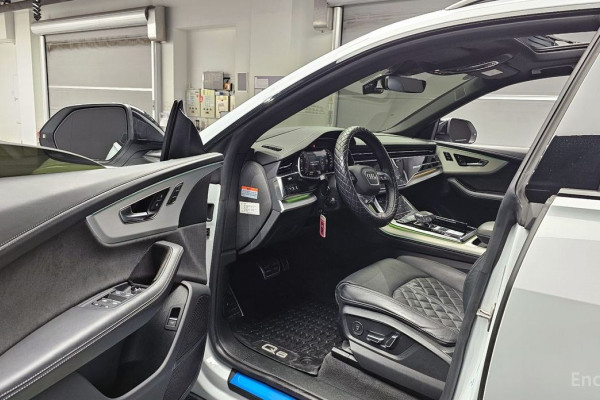 2023 Audi Q8 с пробегом 57 610 км
