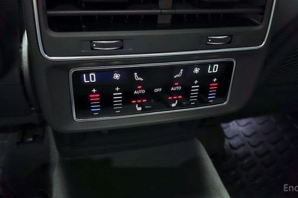 2023 Audi Q8 с пробегом 57 610 км