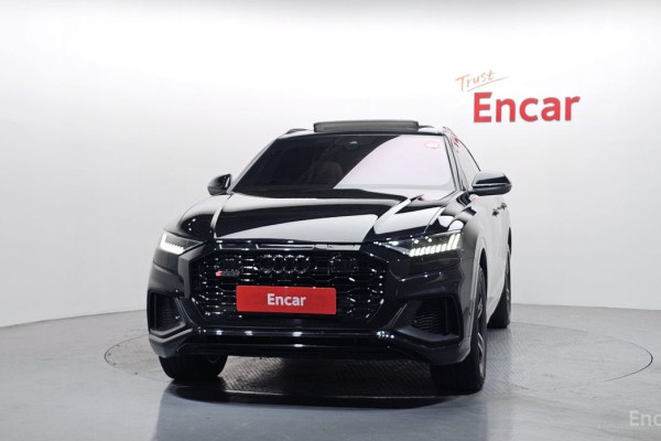 2021 Audi Q8 с пробегом 78 118 км