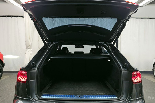 2021 Audi Q8 с пробегом 77 331 км