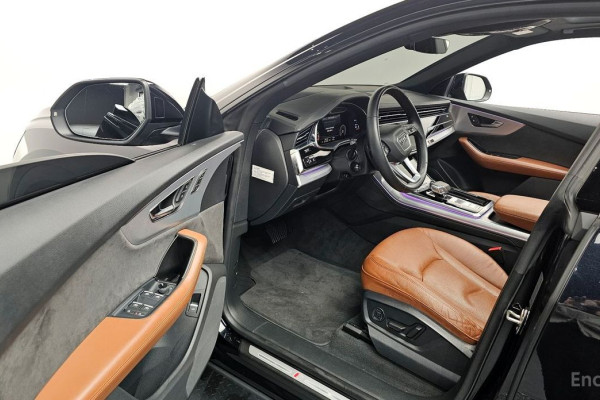 2021 Audi Q8 с пробегом 78 118 км