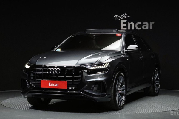 2022 Audi Q8 с пробегом 58 369 км