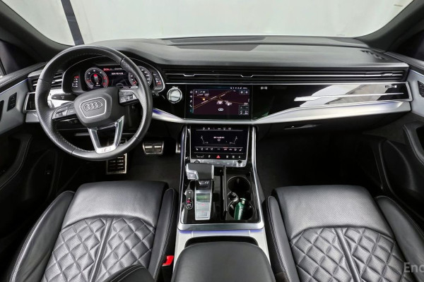 2022 Audi Q8 с пробегом 53 501 км