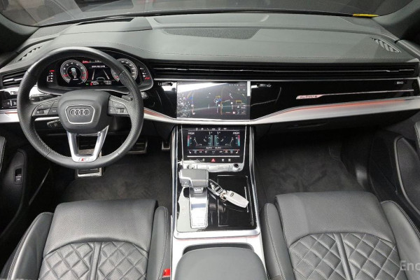 2022 Audi Q8 с пробегом 58 369 км