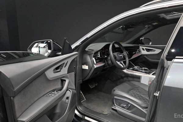 2022 Audi Q8 с пробегом 58 369 км