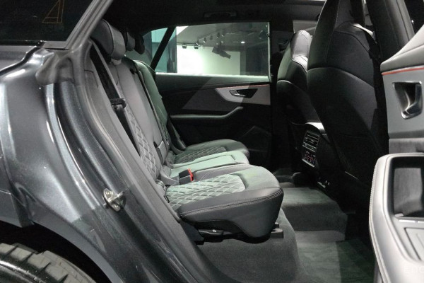 2022 Audi Q8 с пробегом 58 369 км