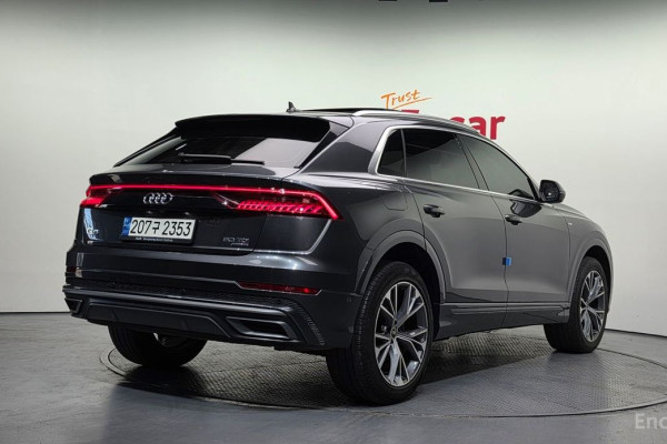2021 Audi Q8 с пробегом 86 651 км