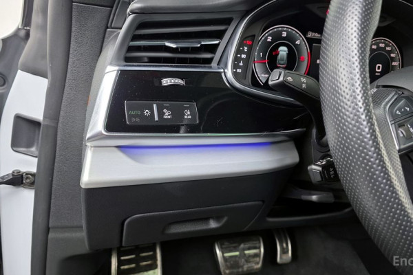 2022 Audi Q8 с пробегом 53 501 км