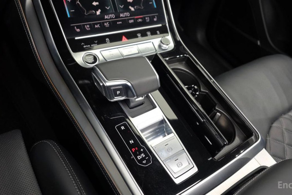 2021 Audi Q8 с пробегом 40 049 км