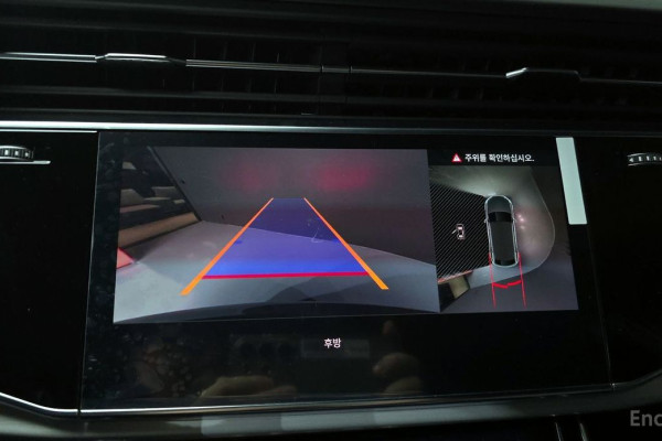 2022 Audi Q8 с пробегом 58 369 км