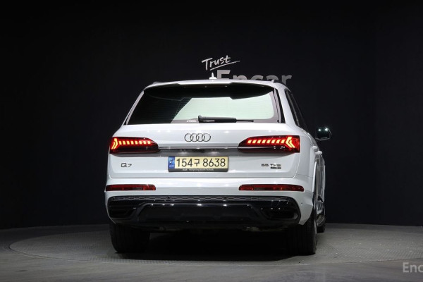 2023 Audi Q7 с пробегом 42 752 км