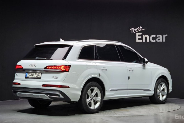 2020 Audi Q7 с пробегом 90 729 км