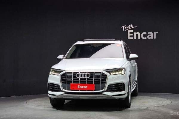 2020 Audi Q7 с пробегом 90 729 км