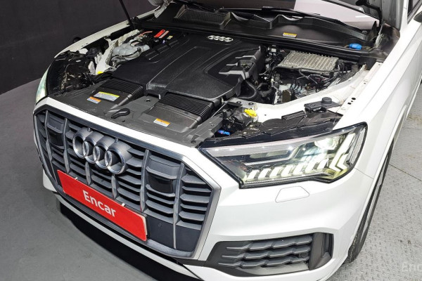 2020 Audi Q7 с пробегом 90 729 км