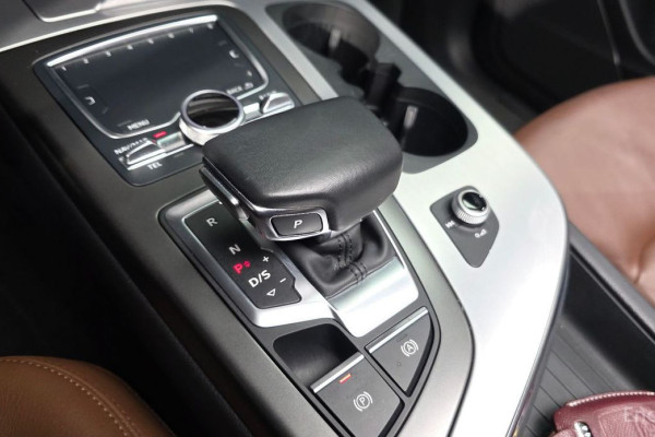 2019 Audi Q7 с пробегом 68 931 км