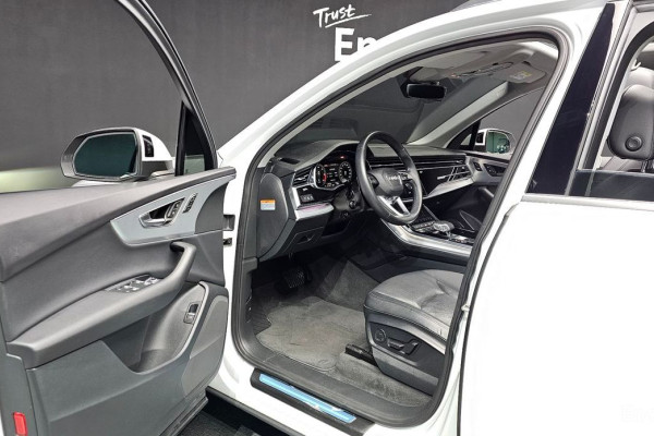 2020 Audi Q7 с пробегом 90 729 км