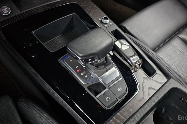 2023 Audi Q5 с пробегом 40 136 км