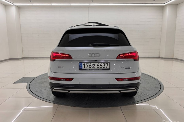 2022 Audi Q5 с пробегом 45 169 км