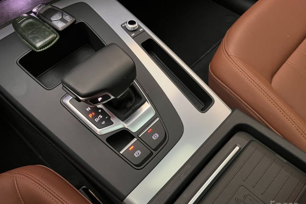 2022 Audi Q5 с пробегом 45 169 км