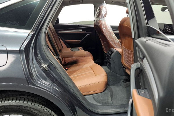 2023 Audi Q5 с пробегом 15 646 км