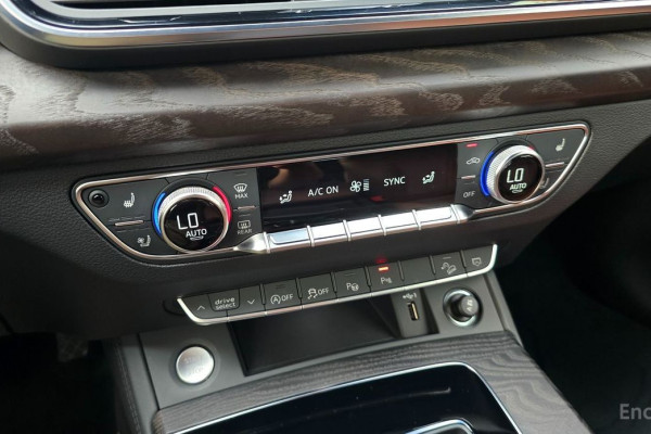 2023 Audi Q5 с пробегом 34 225 км