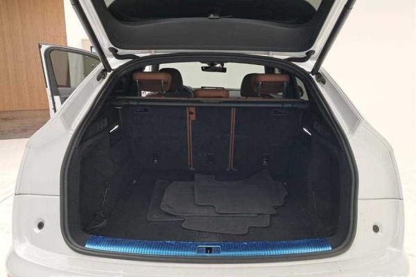 2023 Audi Q5 с пробегом 77 038 км