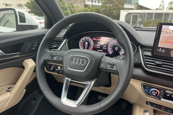 2023 Audi Q5 с пробегом 13 000 км