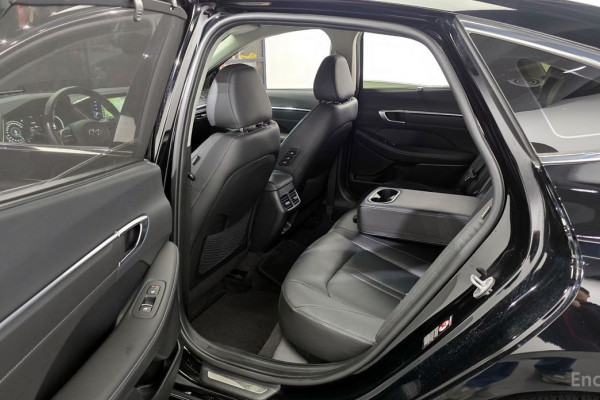 2022 Hyundai Sonata с пробегом 49 987 км