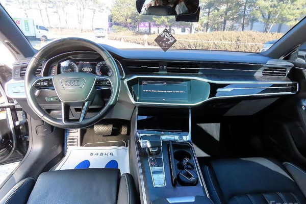 2021 Audi A7 с пробегом 72 599 км