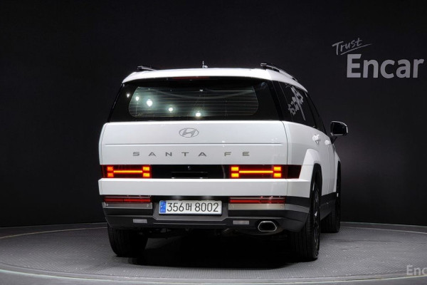 2023 Hyundai Santa Fe с пробегом 17 754 км